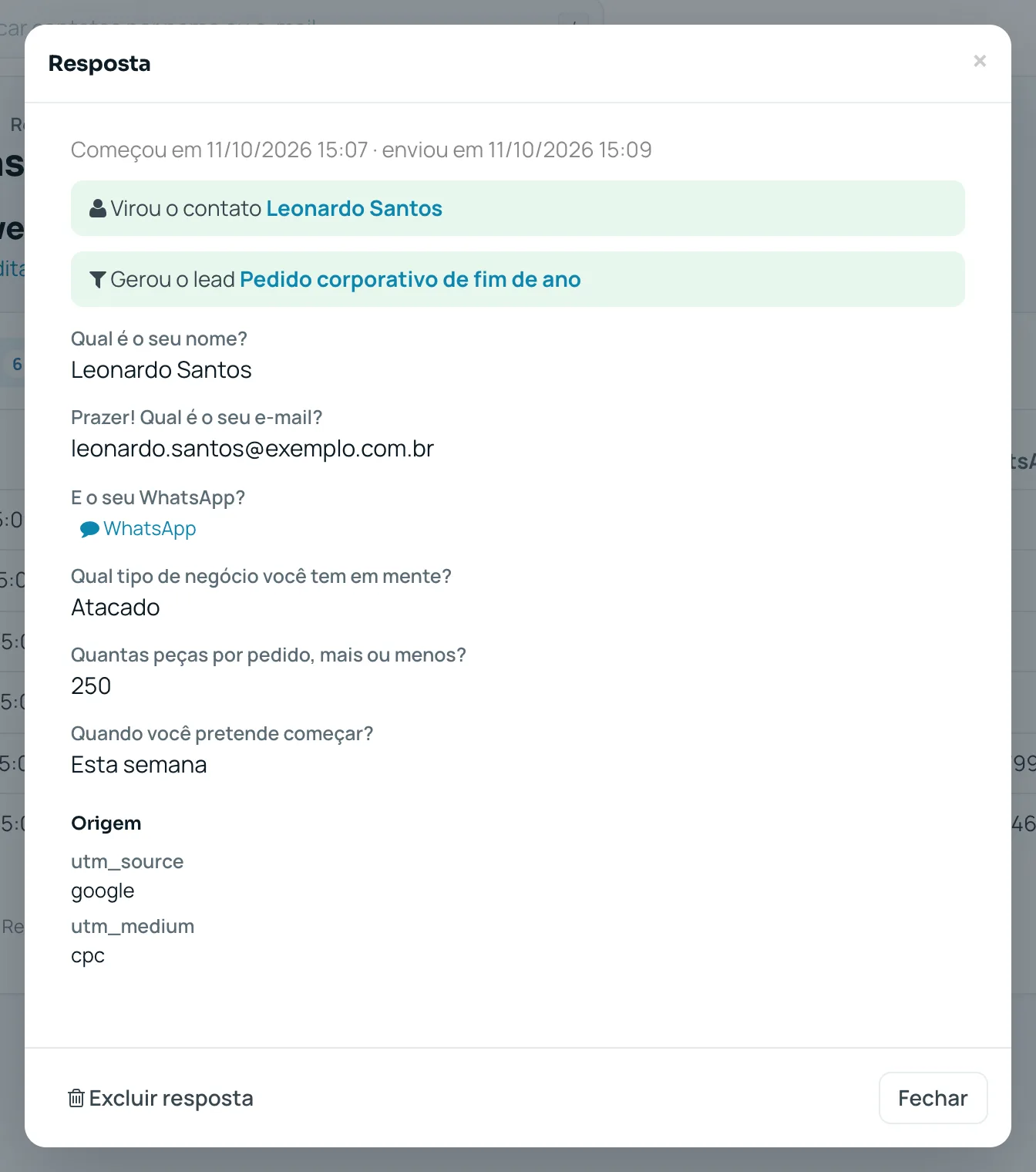 Detalhe de uma resposta com contato e lead gerados